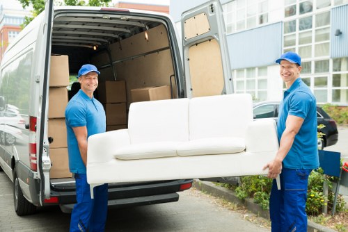 Moving van service for homes and businesses in Harringay